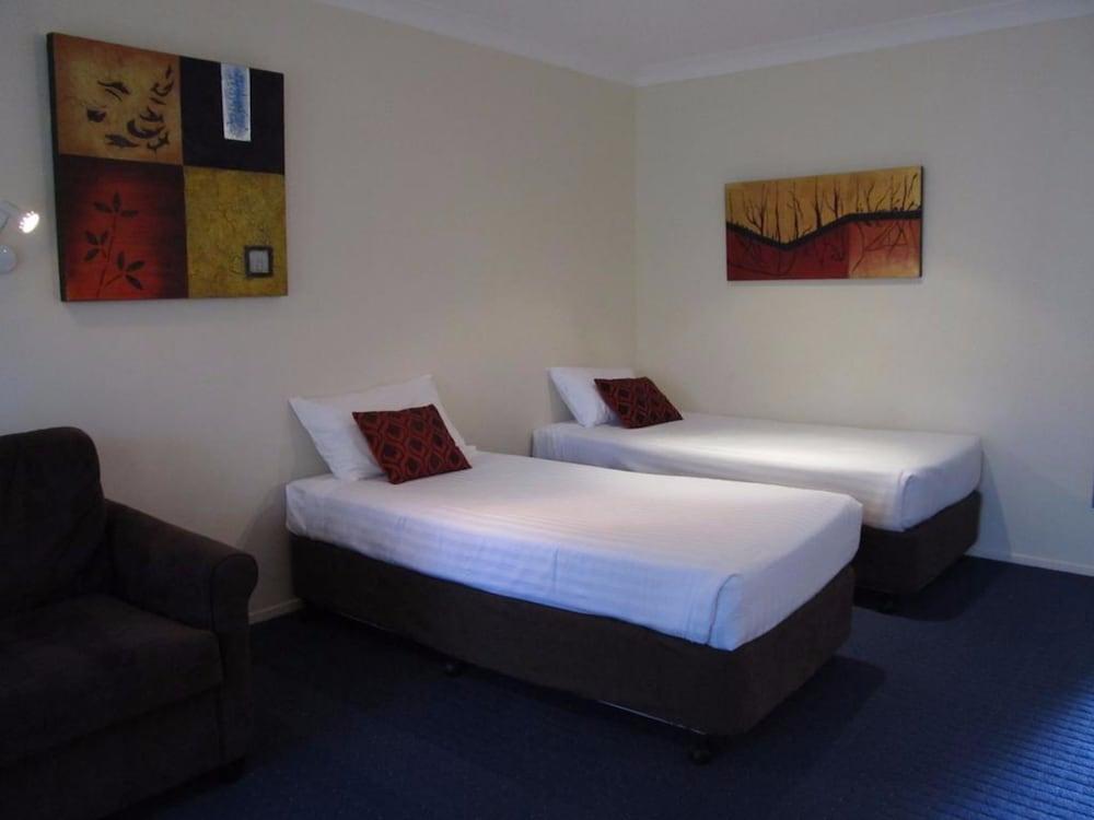 Meninya Palms 3*